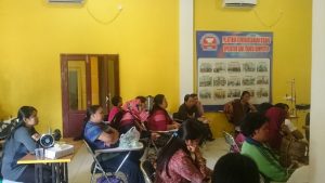 peserta menyimak pelatihan